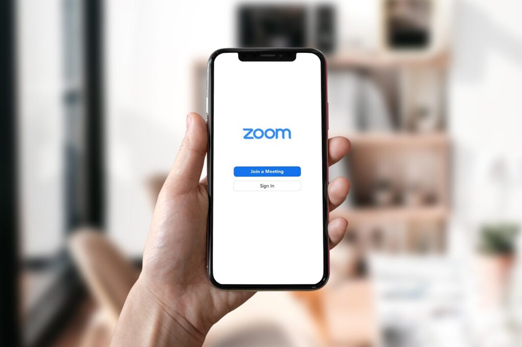 Zoom Expands Phone Service